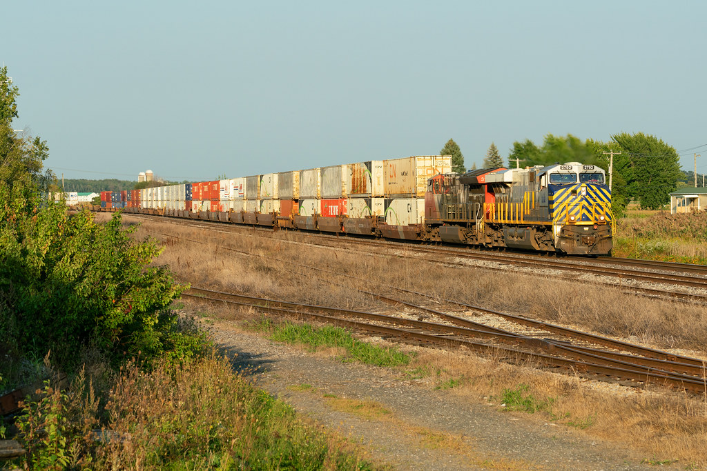 CN 121 SainteRosalie, QC After meeting 26 at StÉdouard… Flickr