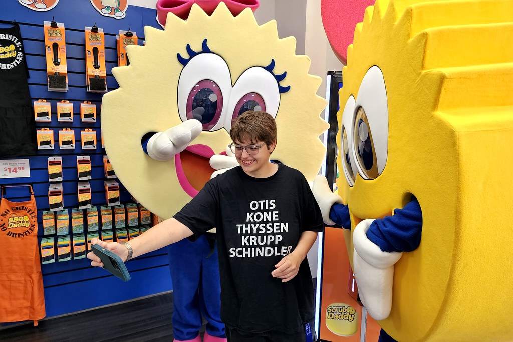 Scrub Daddy retail store [12] a photo on Flickriver