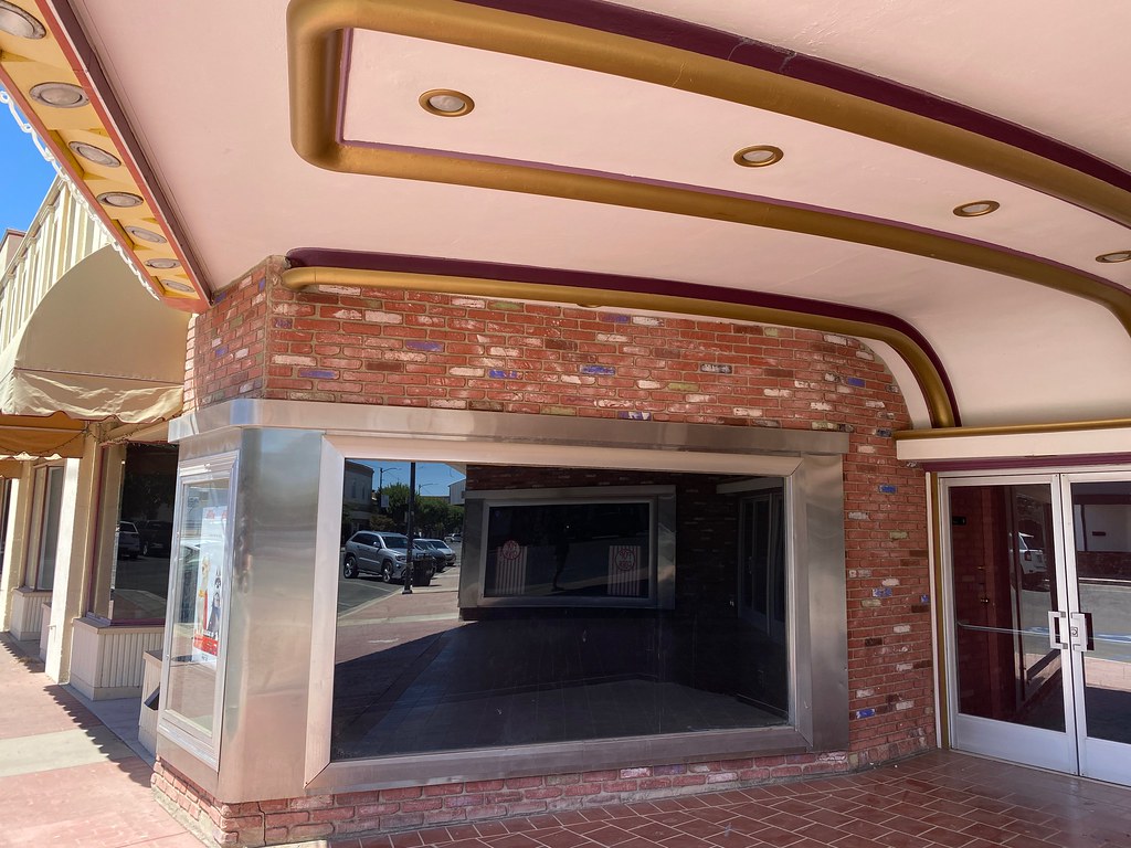 Fox Theater Taft 514 Center St, Taft, California jericl cat Flickr