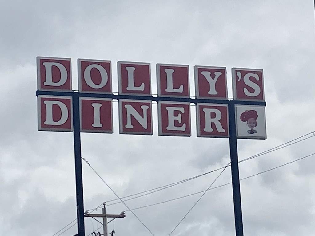 Dolly’s Diner Princeton, WV Daniel Westfall Flickr