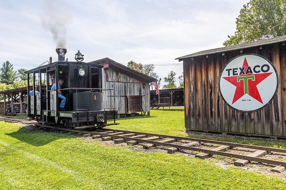 Locust Heights & Western Railroad vertical boiling Climax … Flickr
