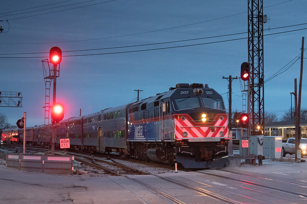 Blue Hour At Blue Island A Metra equipment move, having ju… Flickr