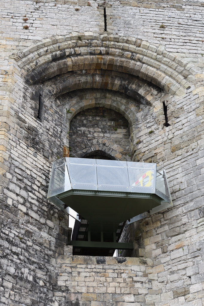 Queen's Gate Caernarfon Castle, Caernarfon, Gwynedd, Wales… Bri_J