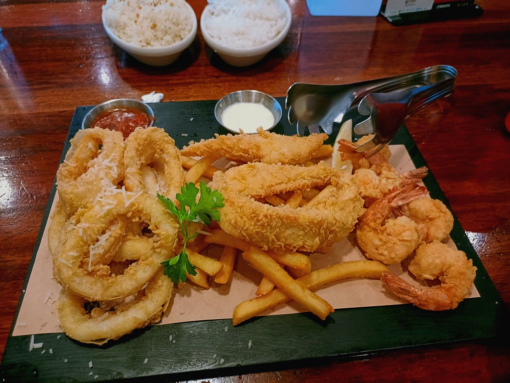 TGI Fridays fried seafood 📍 Nuvali Ph Michelle Clarus Flickr