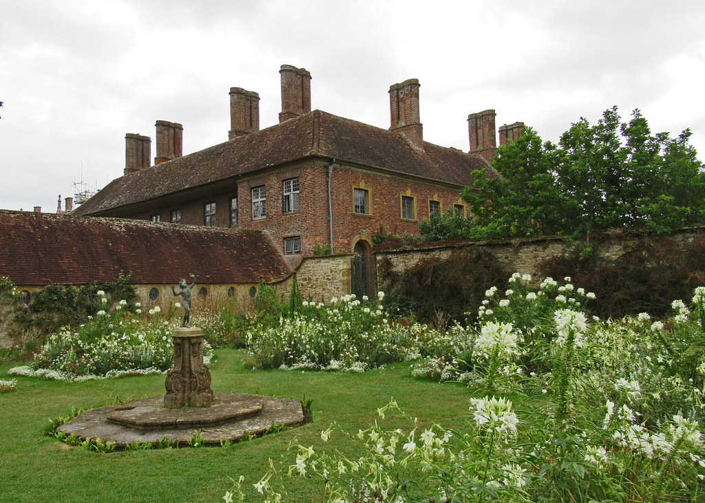 Barrington Court, Somerset (National Trust) The house is u… Flickr