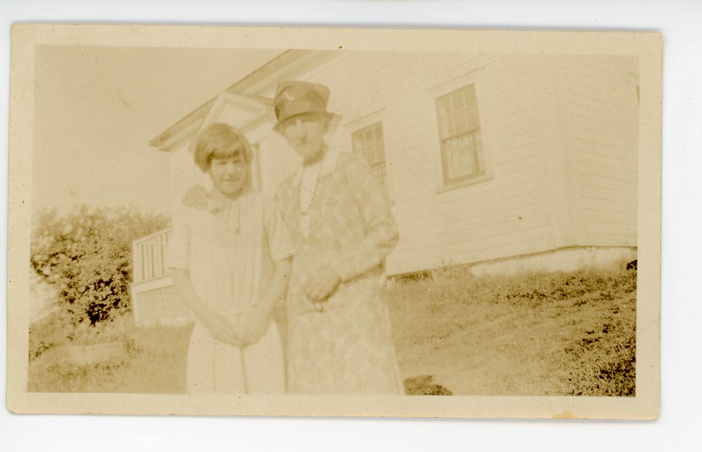 “Dorothy & Auntie” Dorothy Ramsey (daughter of Frances Mae… Flickr