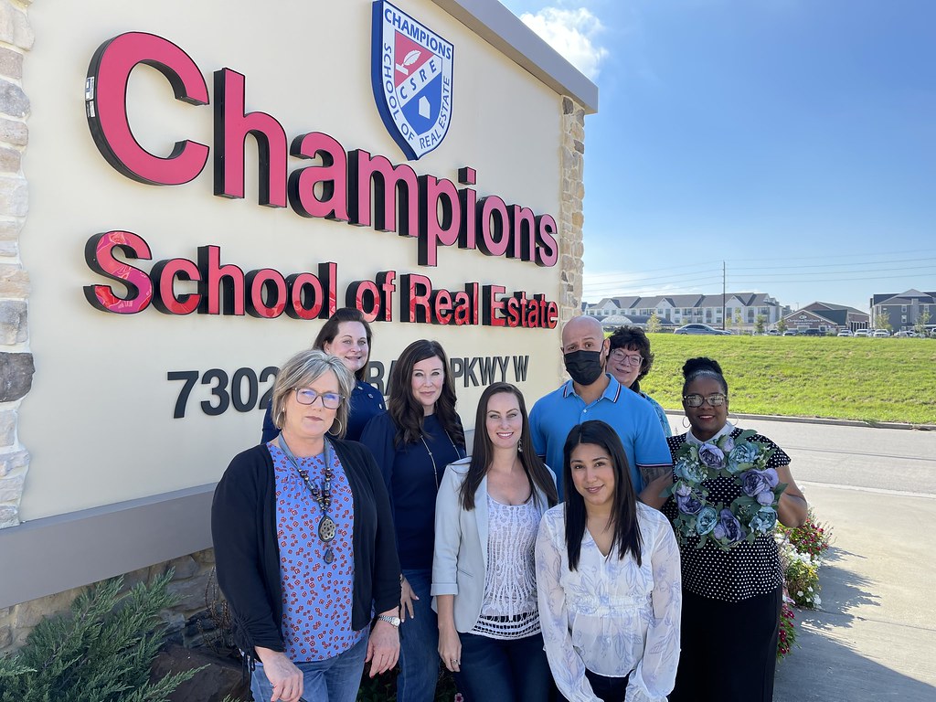 Houston Goes Blue (3) September 2022 Champions School of Real Estate