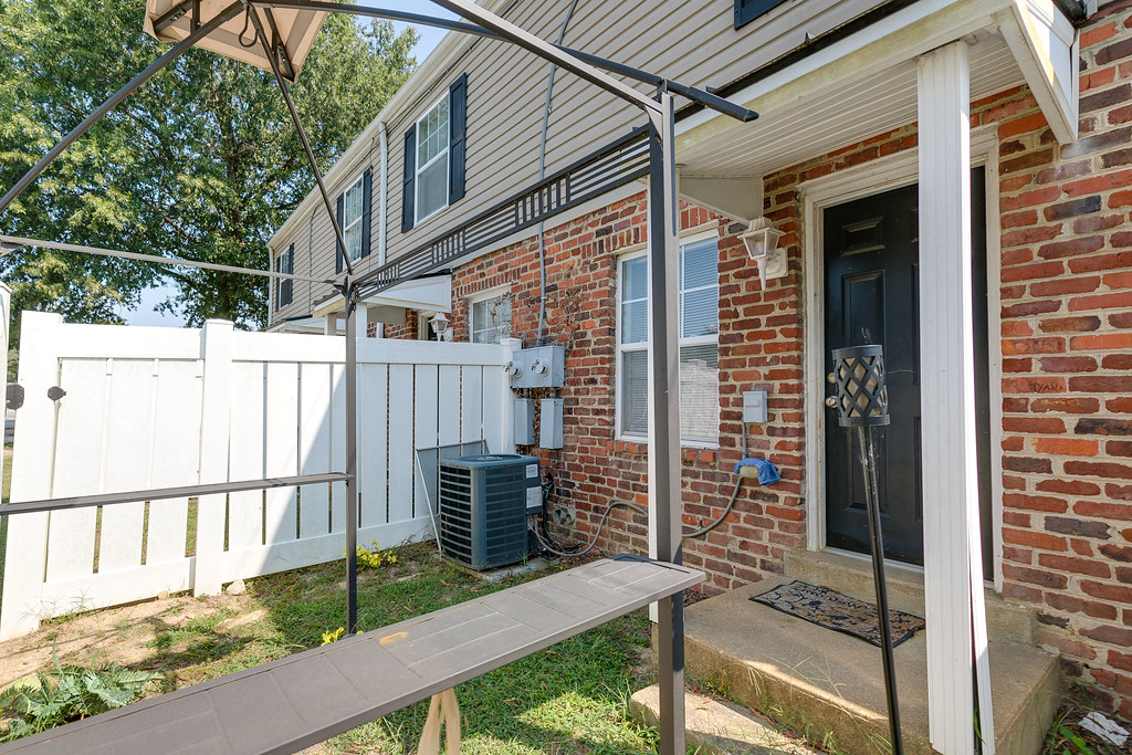 3508 E Richmond Rd Before30 Mindie Ballard Flickr