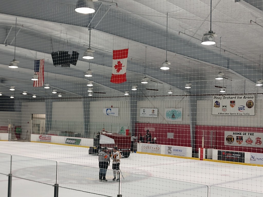 hockey game Junior minor league hockey game. Piney Orchard… Flickr