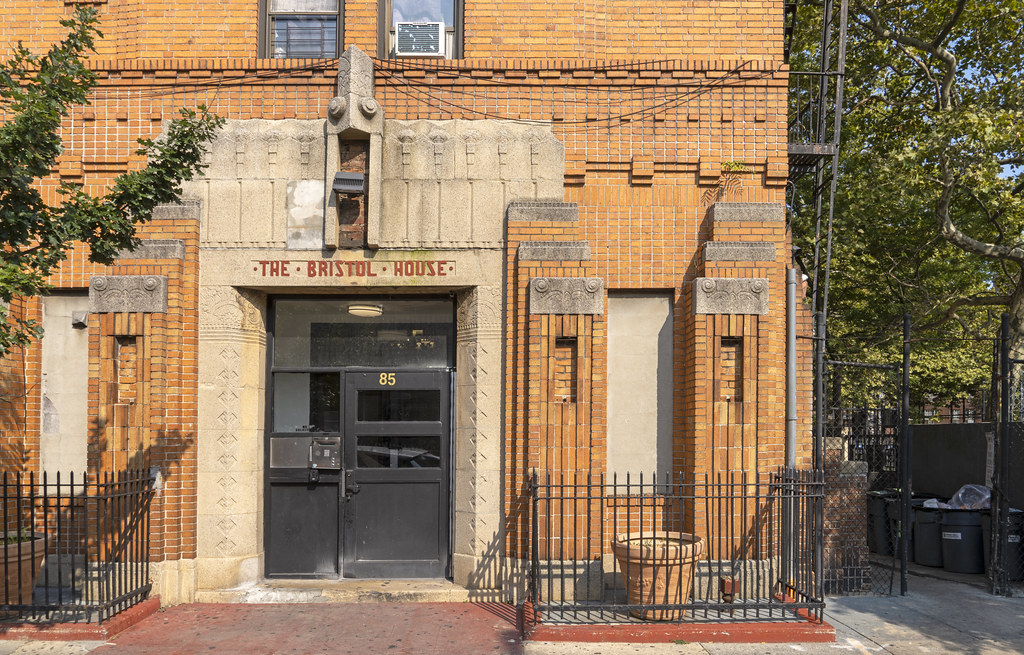 Bristol House, Brownsville Ben Hagen Flickr