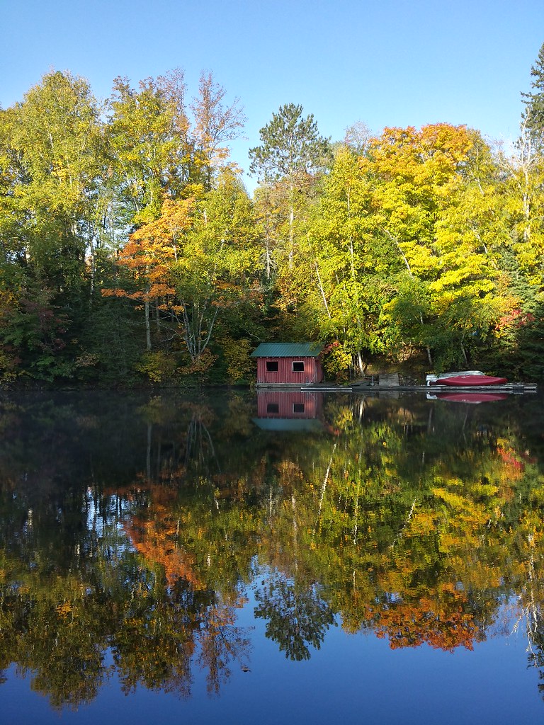 Fall Colors Moose Lake Hayward, Wisconsin Gary Takahashi Flickr