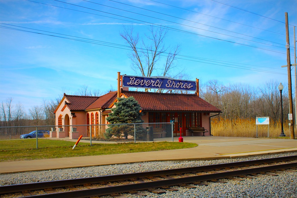 South Shore Sunday South Shores Beverly Shores depot on Ma… Flickr
