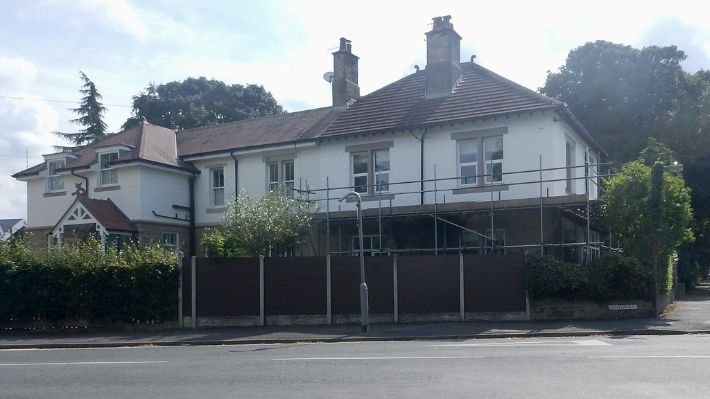 Cut Mark Ilkley, 2 Middleton Avenue CUT MARK NO2 MIDDLET… Flickr