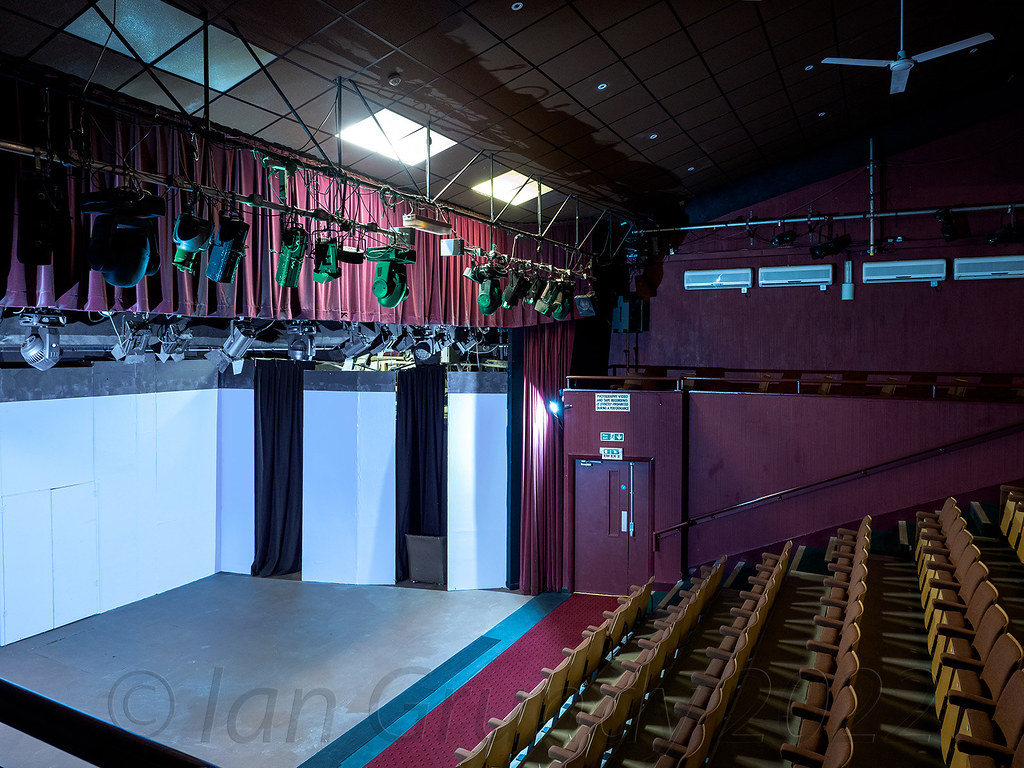 Grimsby Caxton 3053 Caxton Theatre, Grimsby. Opened as the… Flickr