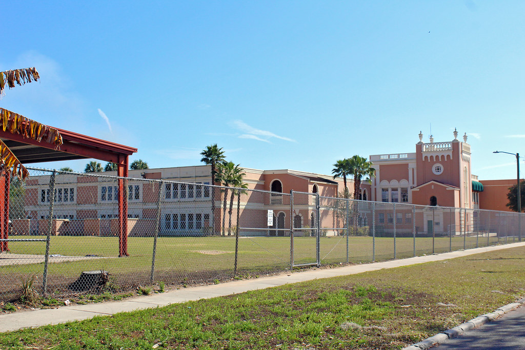 Bartow Elementary Academy a photo on Flickriver