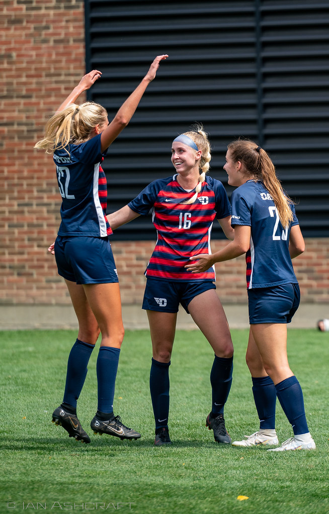 _ASH4156 UD Women's Soccer Celebration 2 IanBAshcraft Flickr