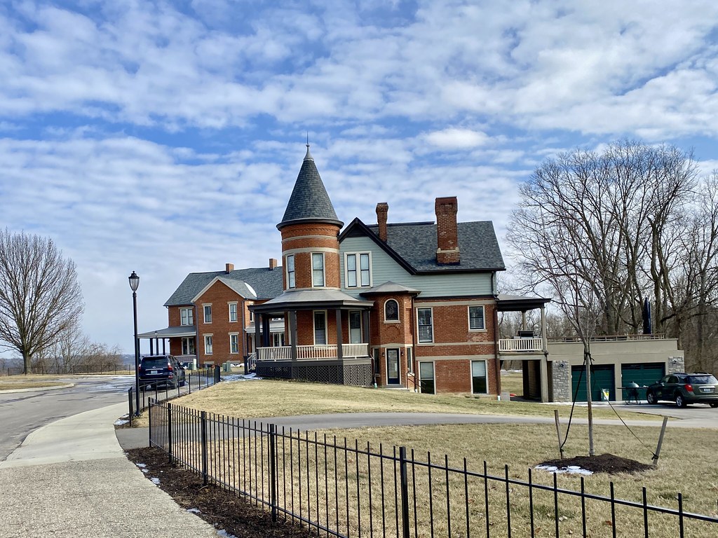 Alexander Circle, Tower Park, Fort Thomas, KY Built betwee… Flickr