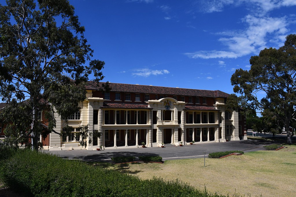 Keswick Barracks Military Headquarters (4MD) Building erec… Flickr