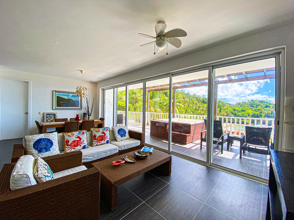 IMG_1156.HEIC XI 202 Xeliter Vacation Rentals Flickr