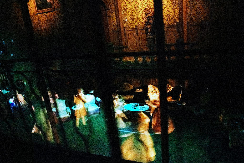 The Haunted Mansion Ballroom Andres Alvarado Flickr