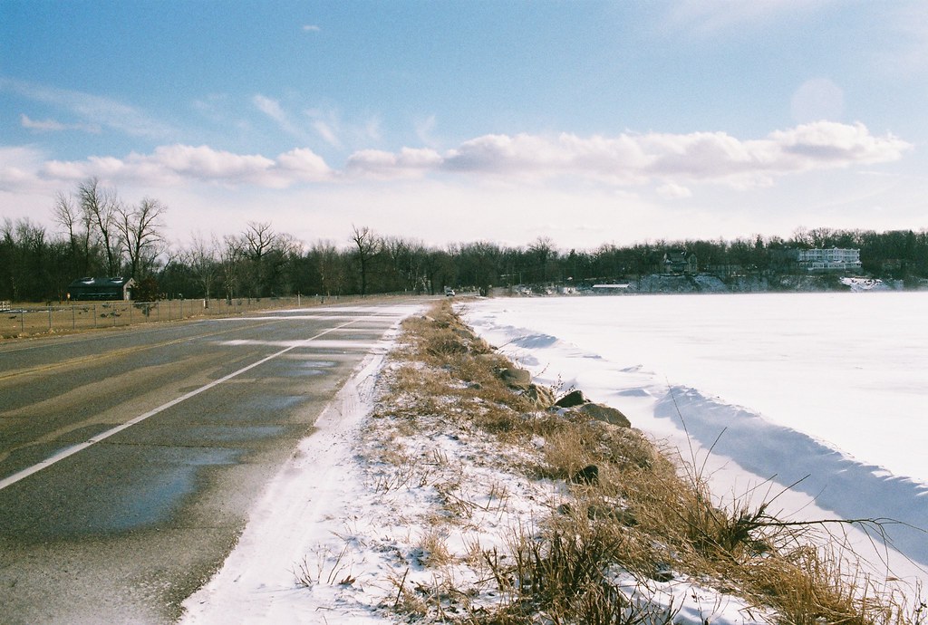 Lake Geneva, WI WINTER Nathalie Jesica Flickr