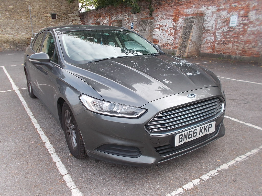 2016 Ford Mondeo Seen in Church Street Car Park, Trowbridg… Flickr