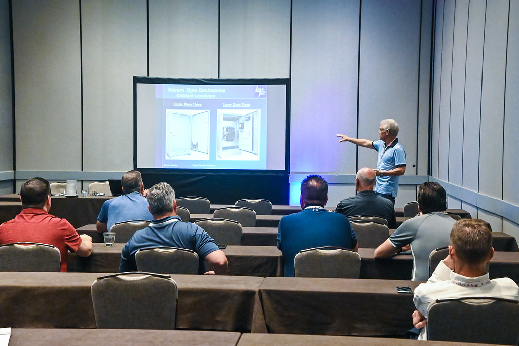 22J12_D3_Transfer_Switches1408 Tuesday Educational Sessio… Flickr