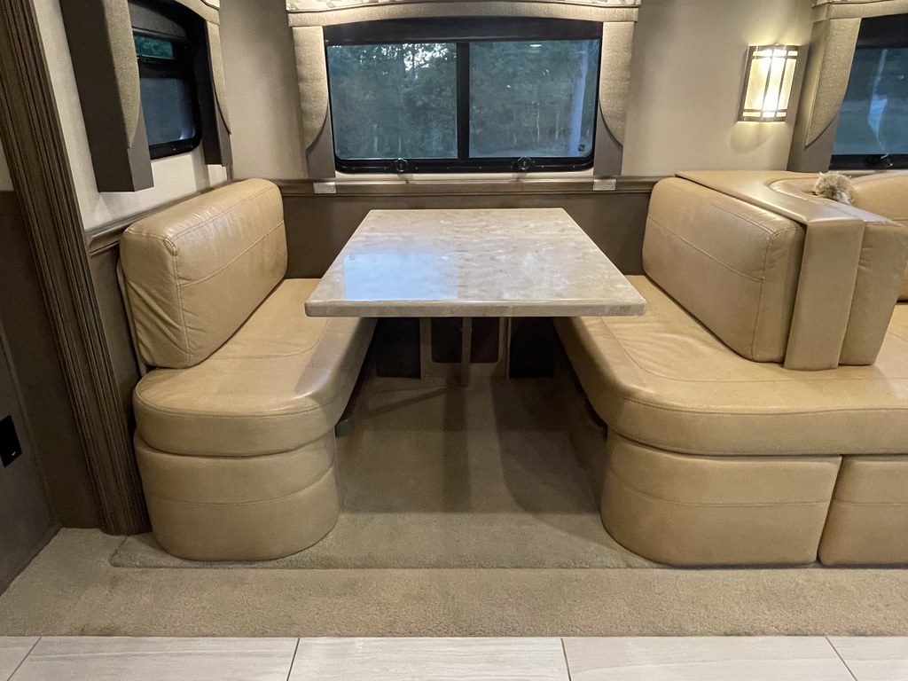 2017 Haulmark Triple Slide Bunk Motorhome 600HP Volvo Flickr