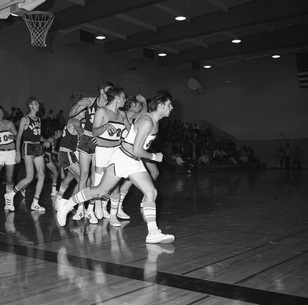 sc003_2333002 Action shots of high school boys basketball… CSUSM
