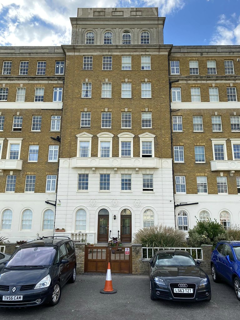 Courtnay Court, Hove, East Sussex, UK Sam Smith Flickr