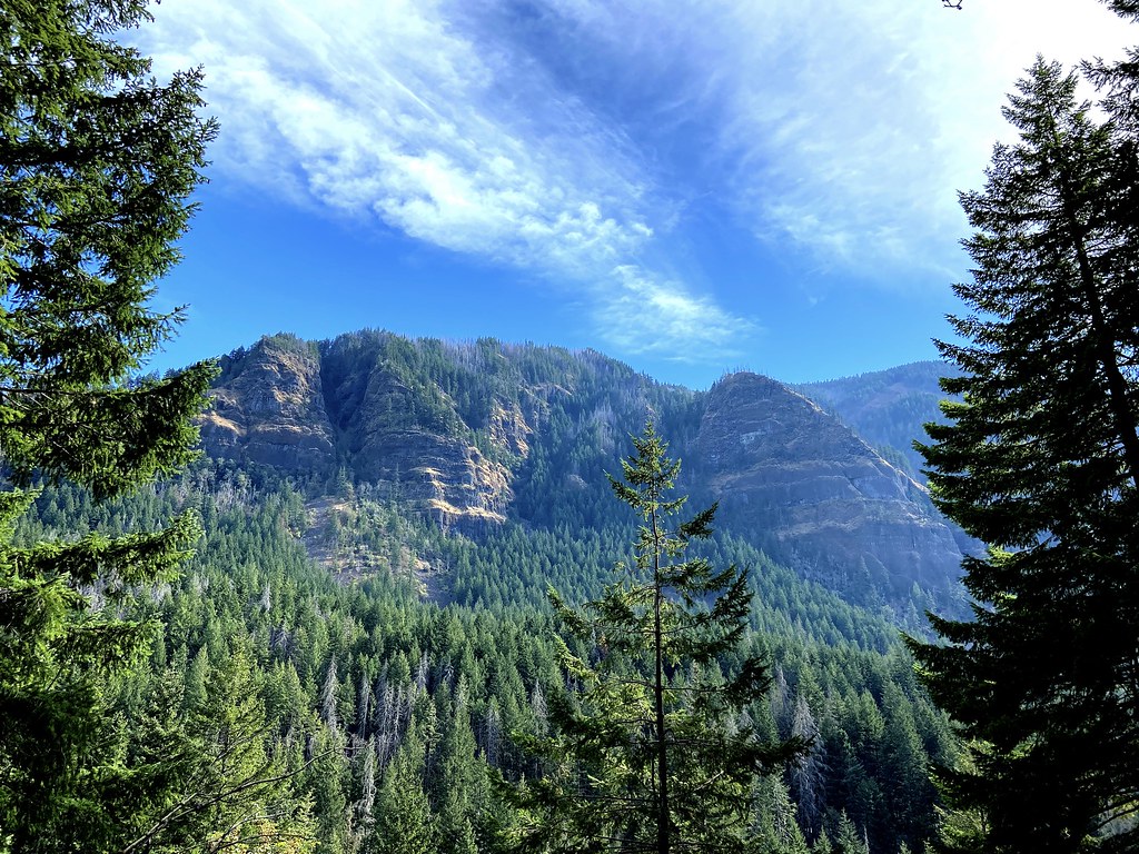 Columbia River Basalts. September, 2022. Ashlie Laydon Flickr