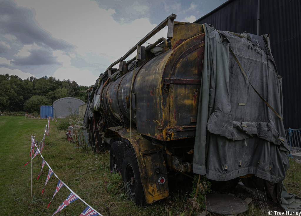 BW6A8636 AEC Matador fuel truck at Elvington Trev 'Big T' Hurley