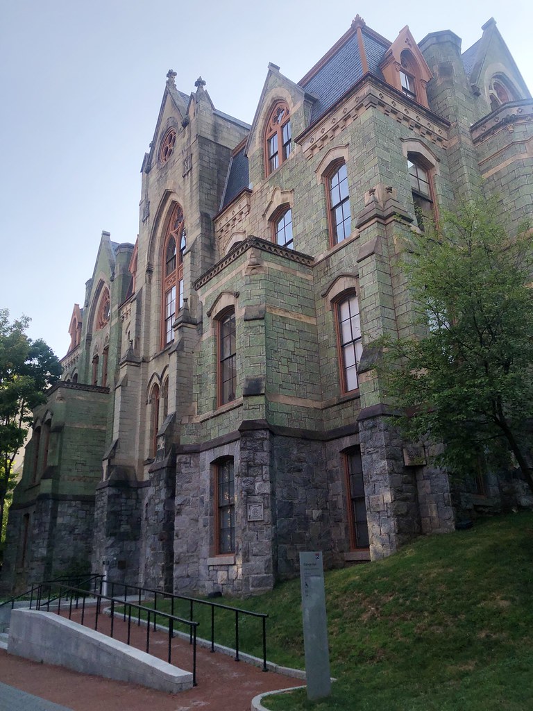 College Hall of UPenn laurapariso Flickr