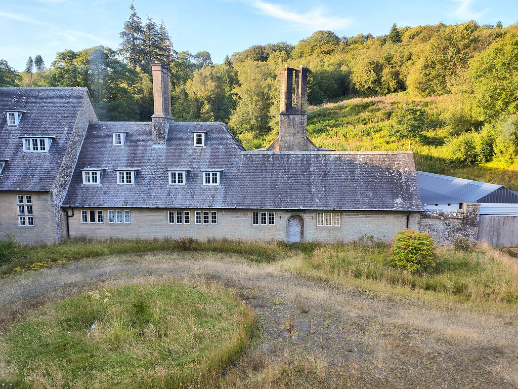 Abandoned Kildonan House, Ayrshire, Scotland youtu.be/BRH_… deviant