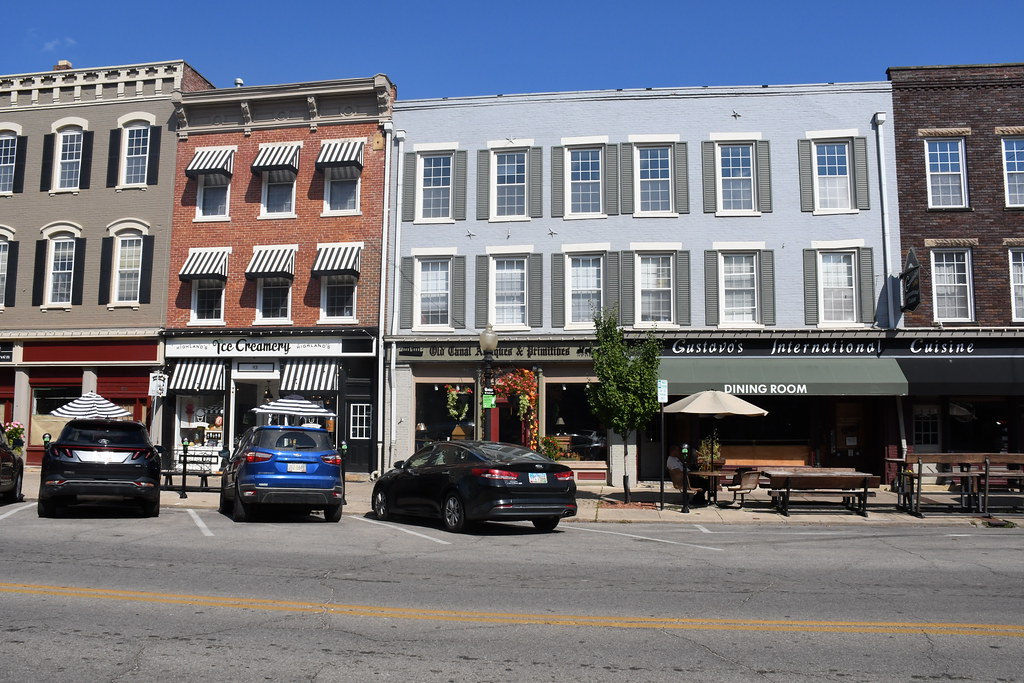 Shops along Paint Street, downtown Chillicothe, Ohio Flickr