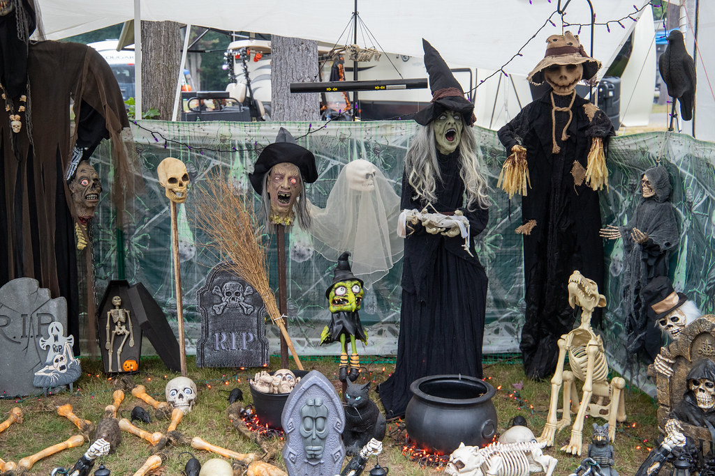 OAMOUNT PLEASANTHALLOWEEN 202270 Adam Salgat Flickr