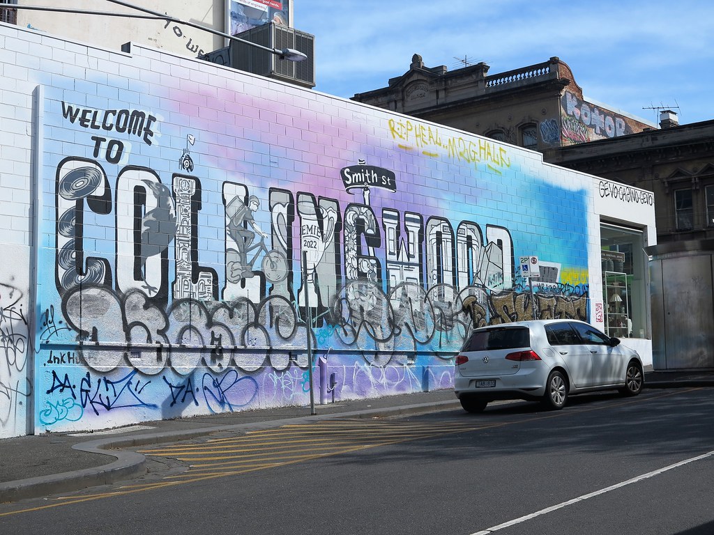 to Collingwood mural by Ink Hunter 75kombi Flickr