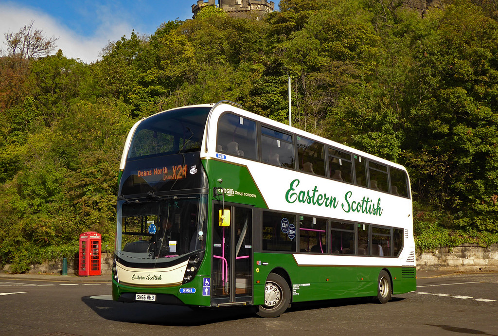 McGill's 8951 McGill's has taken over First Bus operations… Flickr