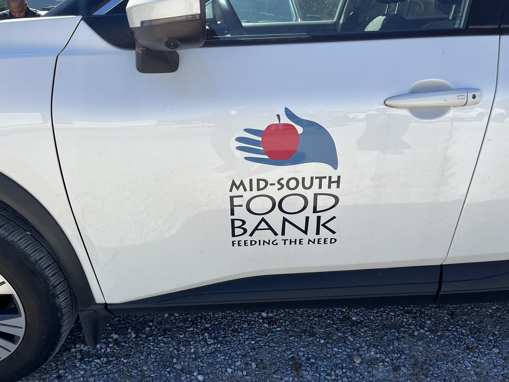 Ribbon cutting of MidSouth Food Bank warehouse, Batesville