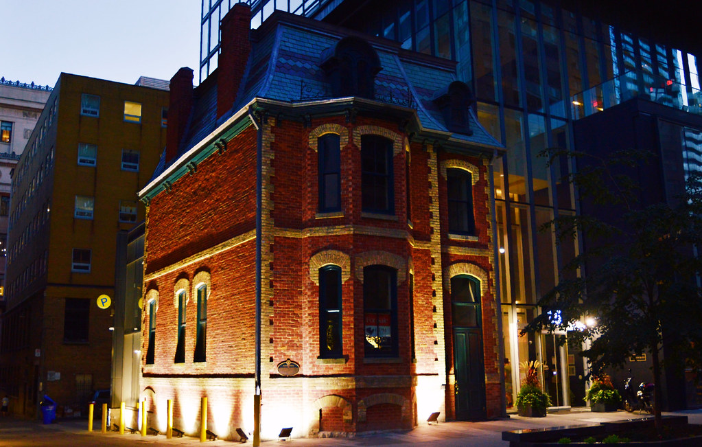 John Irwin House. 21 Grenville Street. Toronto, On… Flickr