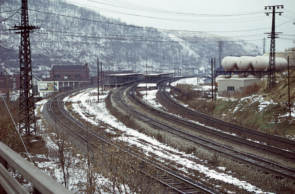 Johnstown Platforms; Johnstown, PA; December 1971 This wes… Flickr