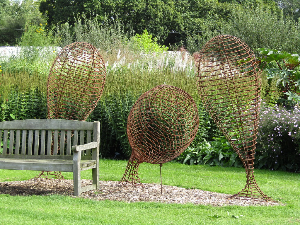 Metal sculptures The Sussex Prairie Garden near Henfield i… Flickr