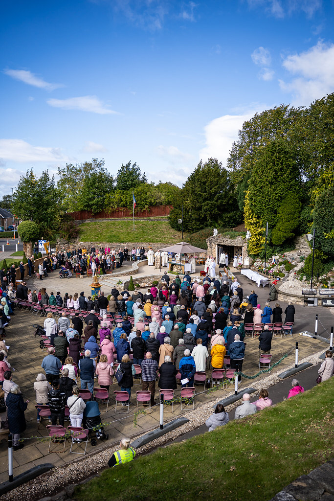 Carfin Lourdes Grotto Motherwell ⒸJoeMartinhttps//stber… Flickr