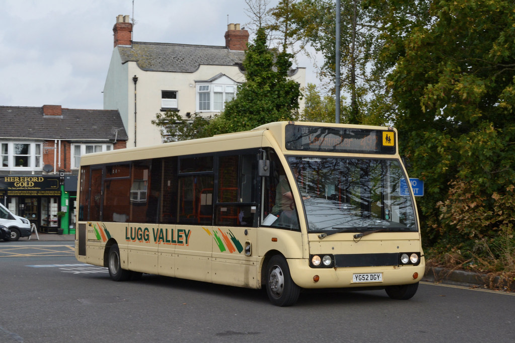 Lugg Valley 135 YG52 DGY Hereford "Country" Bus Station Flickr