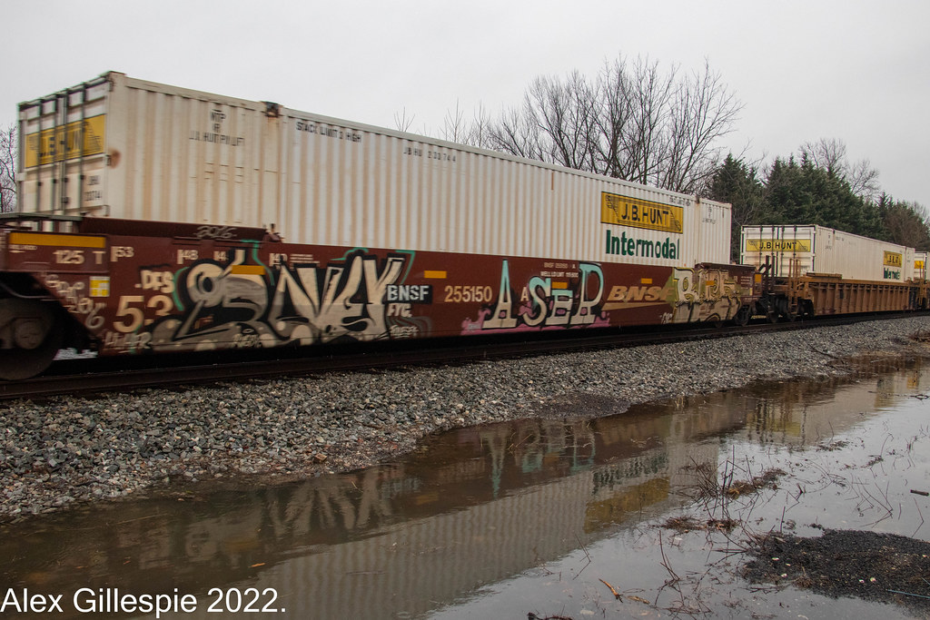 JB Hunt Container JB Hunt Container heads south on the CSX… Flickr