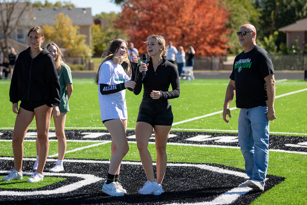 Fall Pep Assembly The Barstow Knights came out to support … Flickr