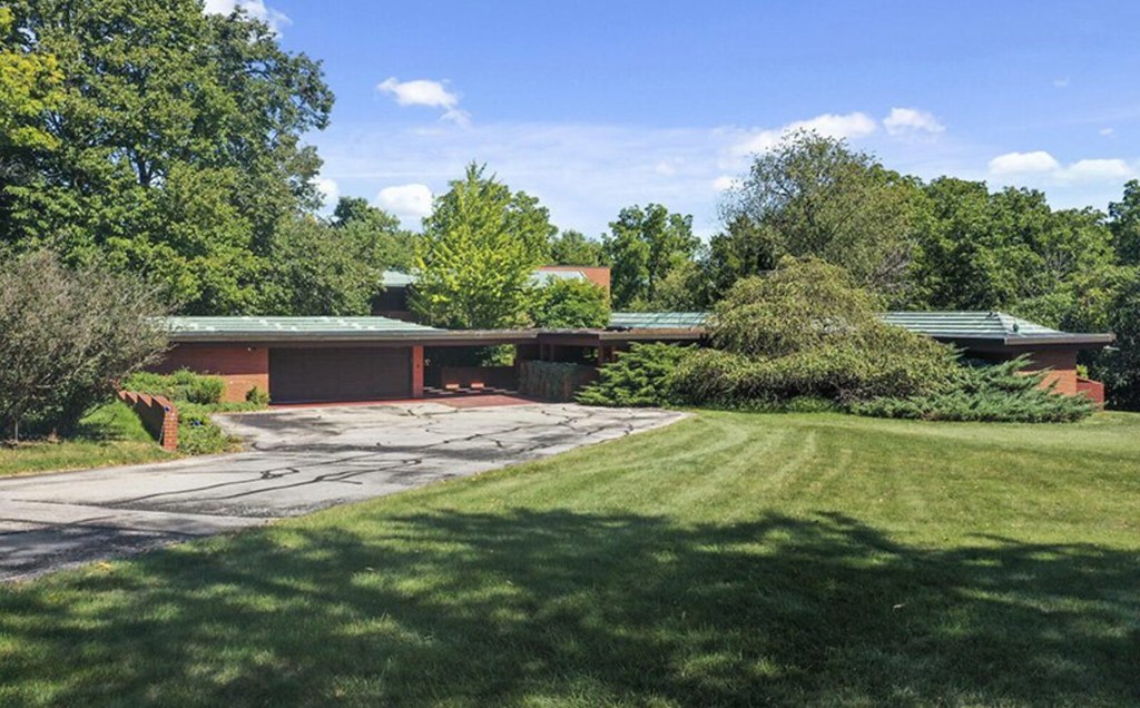 FLlW 1954 JohnsonKeland house X NOT MY PHOTO Frank Wright Flickr