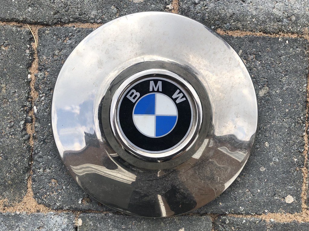 Extremely Rare Find! BMW ??? Hubcap Absolutely stunning it… Flickr
