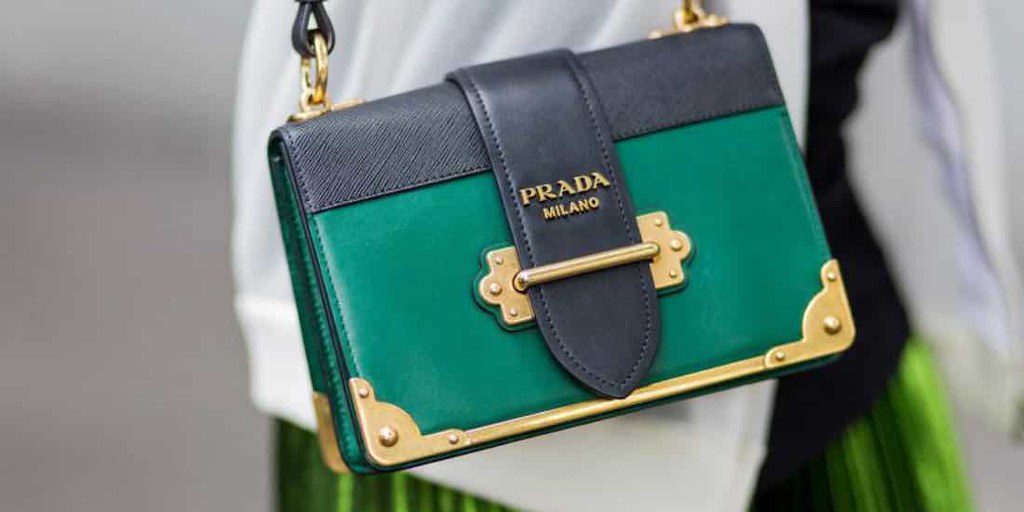 Fake Designer Bags site Replica designer bags are avail… Flickr