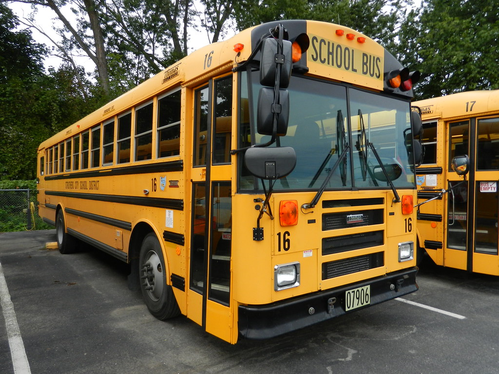 Struthers City Schools 16 Bus lot Struthers, OH Flickr